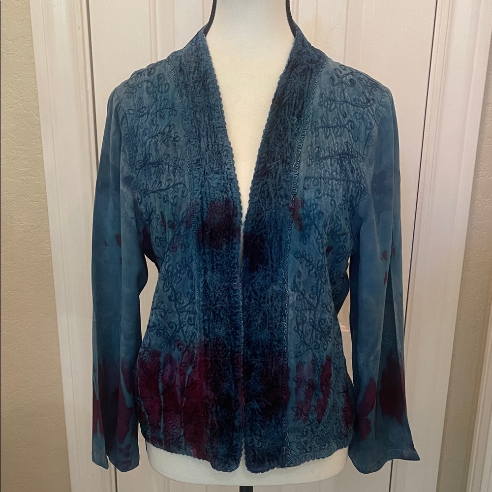 0018. Women's Blue Velvet Embroidered Open-Front Jacket